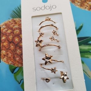 7 rings by the exclusive Sodajo of la gold & star